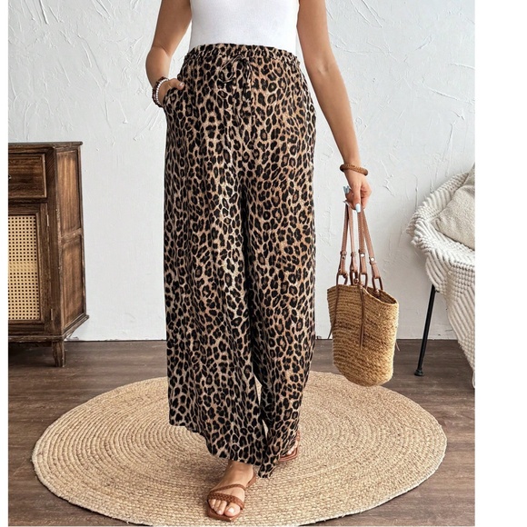 Maternity Leopard Print Stretchy Waist Wide Leg Lounge Pants - Picture 4 of 9